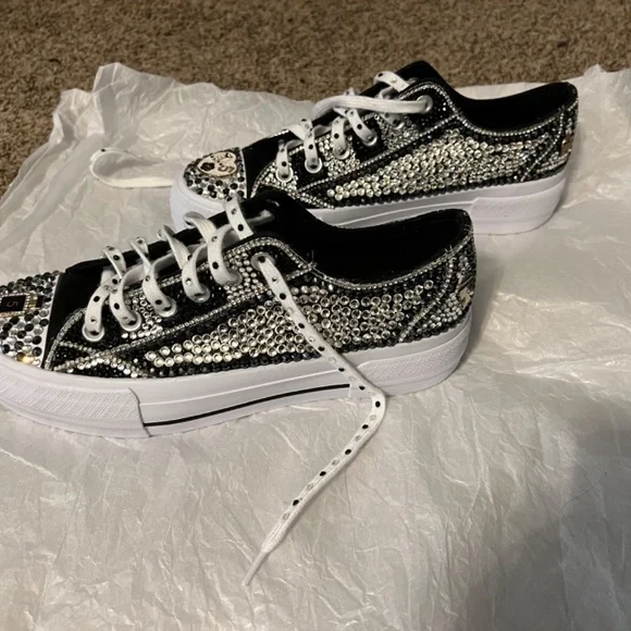 Black & White Rhinestone Shoes - Picture 6 of 7
